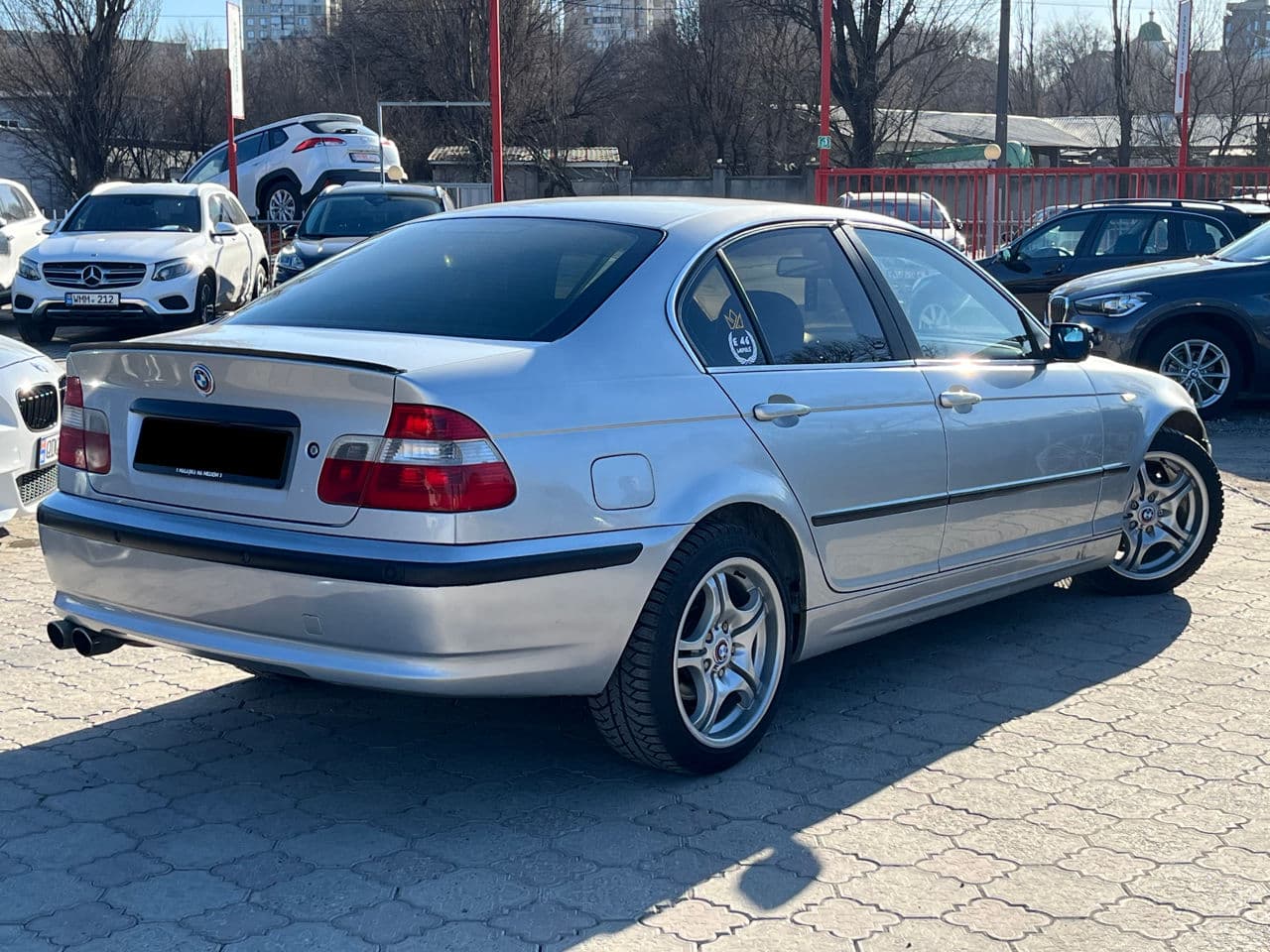 BMW 318 2004 — Миниатюра 2