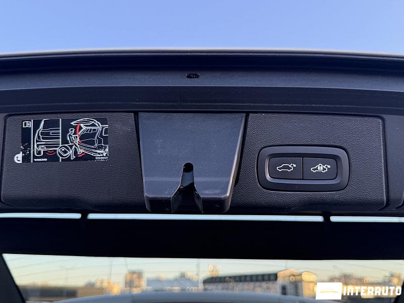 Volvo XC 60 2019 — Миниатюра 26