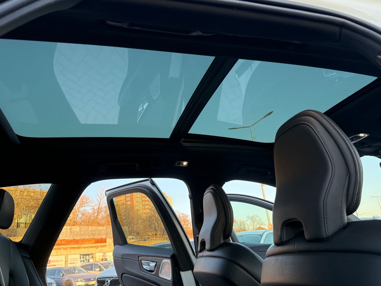 Volvo XC 60 2019 — Миниатюра 17