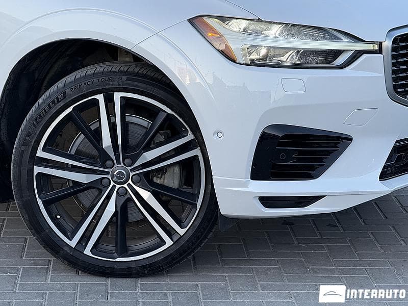 Volvo XC 60 2019 — Миниатюра 3