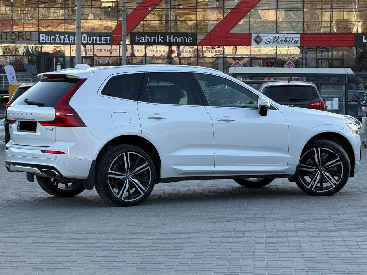 Volvo XC 60 2019 — Миниатюра 4