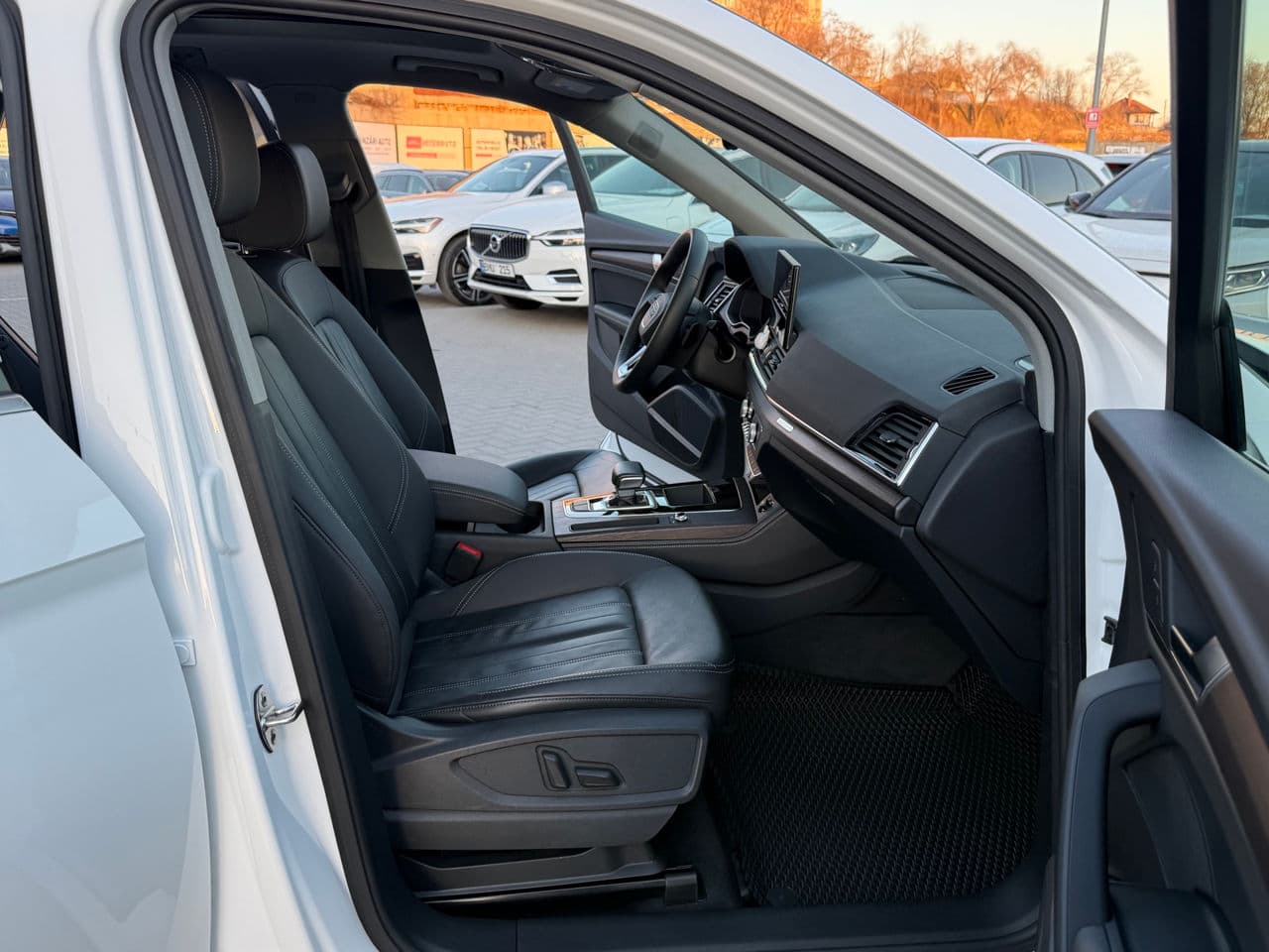 Audi Q5 2023 — Миниатюра 17