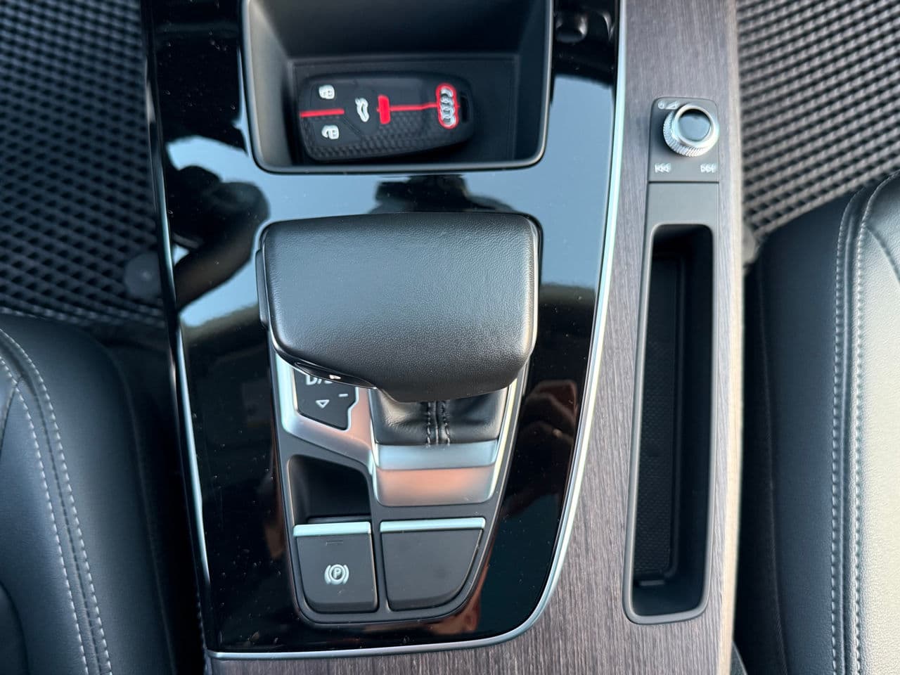 Audi Q5 2023 — Миниатюра 12