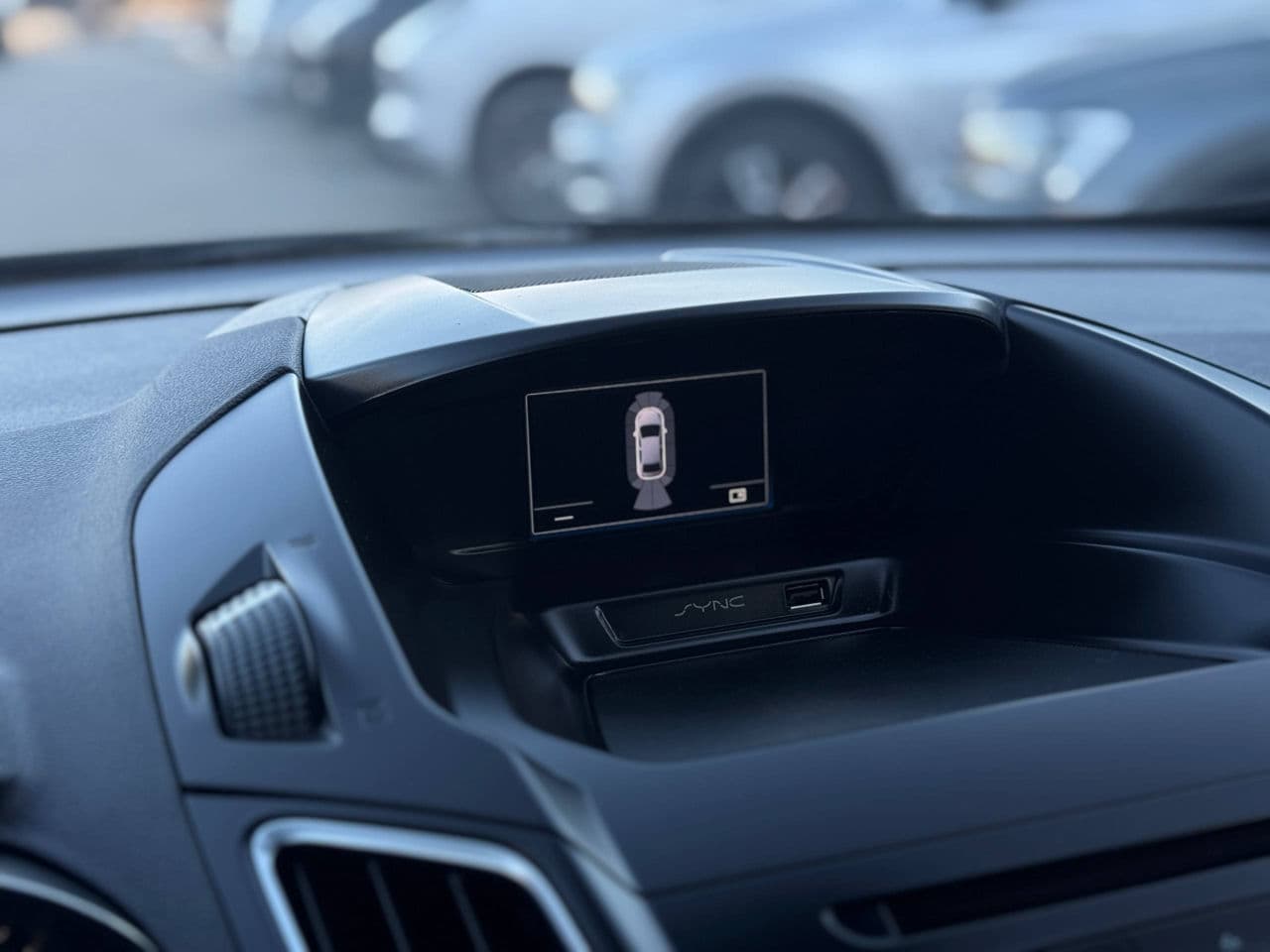 Ford C-MAX 2017 — Миниатюра 10
