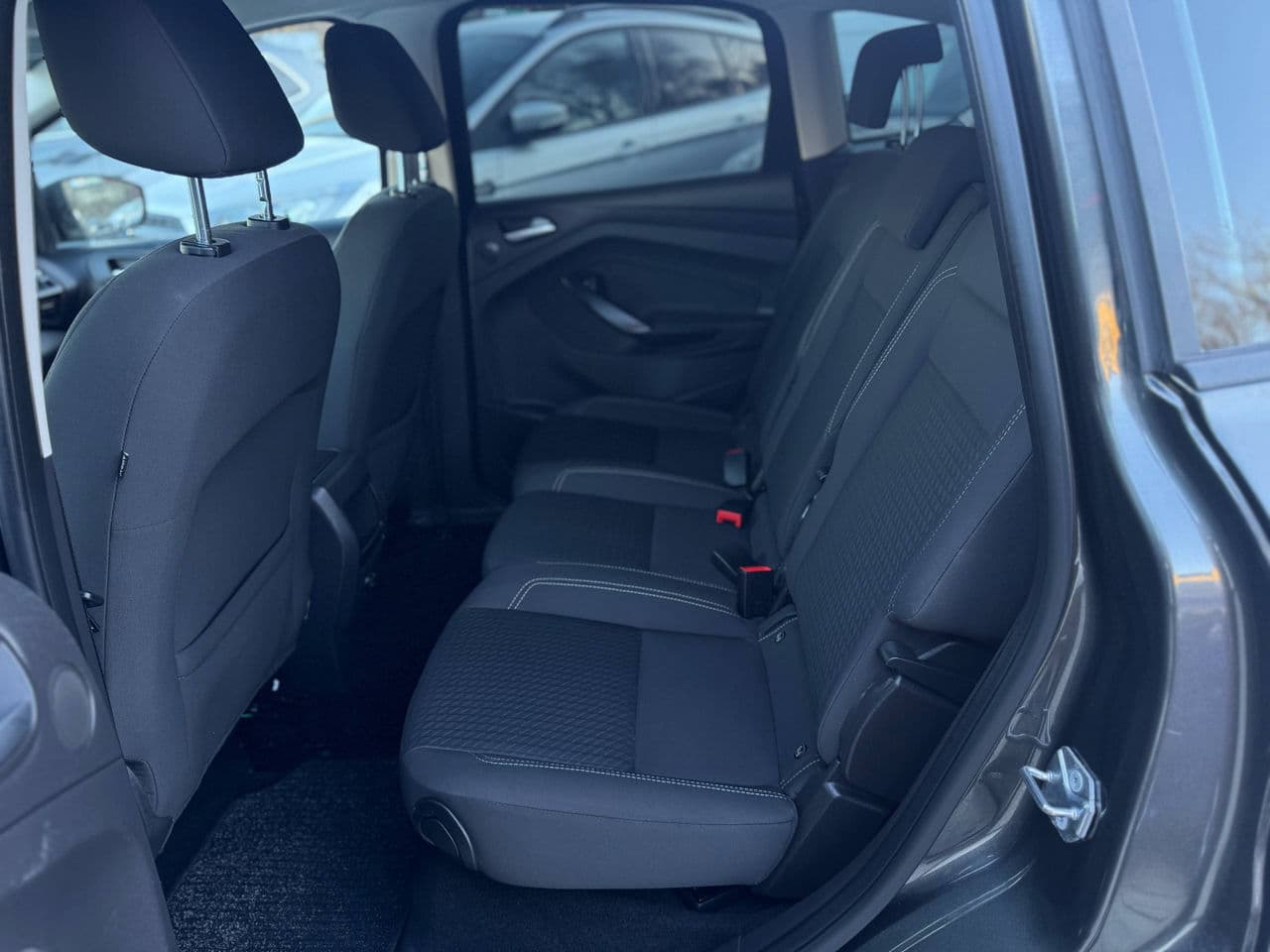 Ford C-MAX 2017 — Миниатюра 14