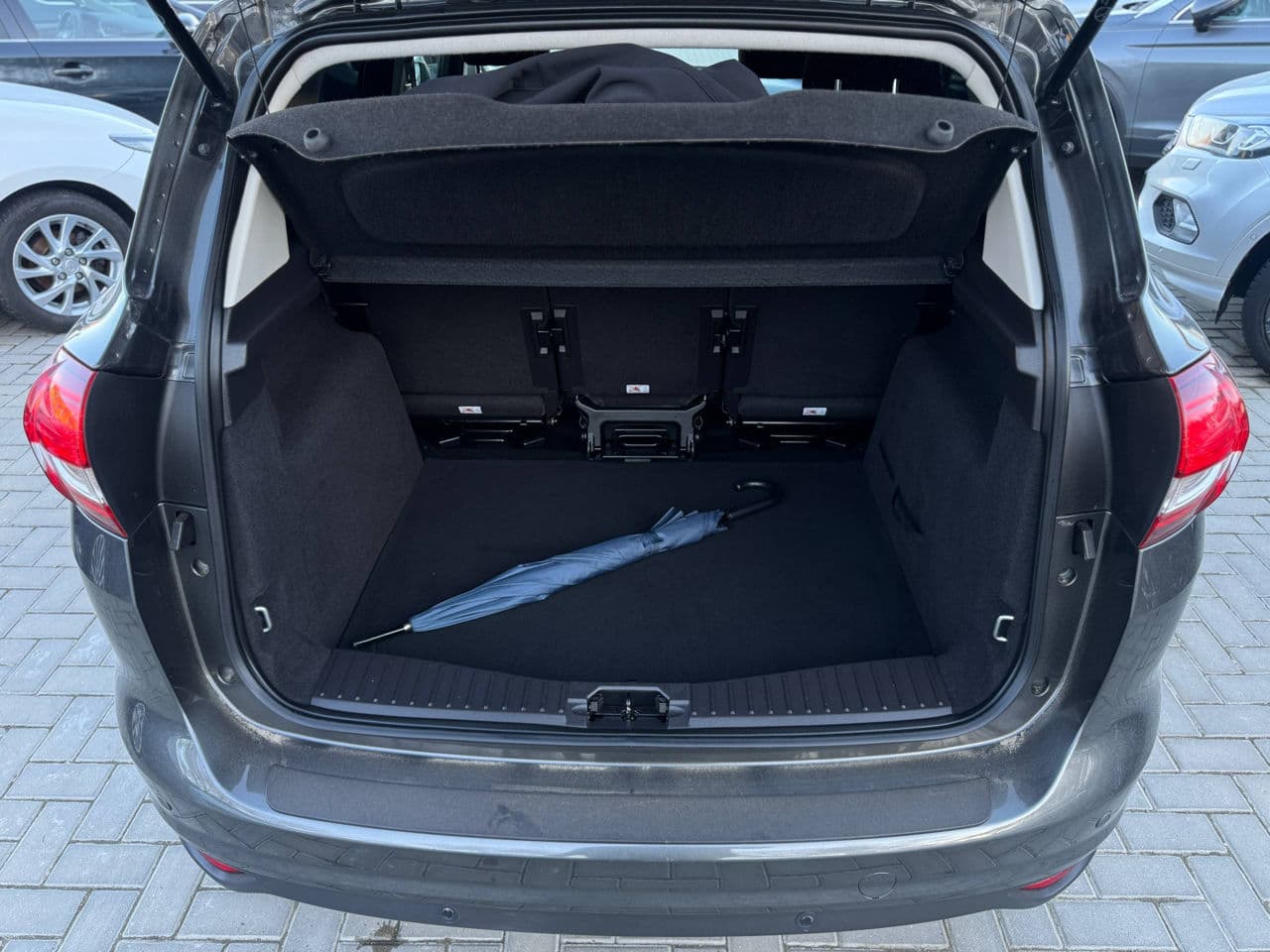 Ford C-MAX 2017 — Миниатюра 18
