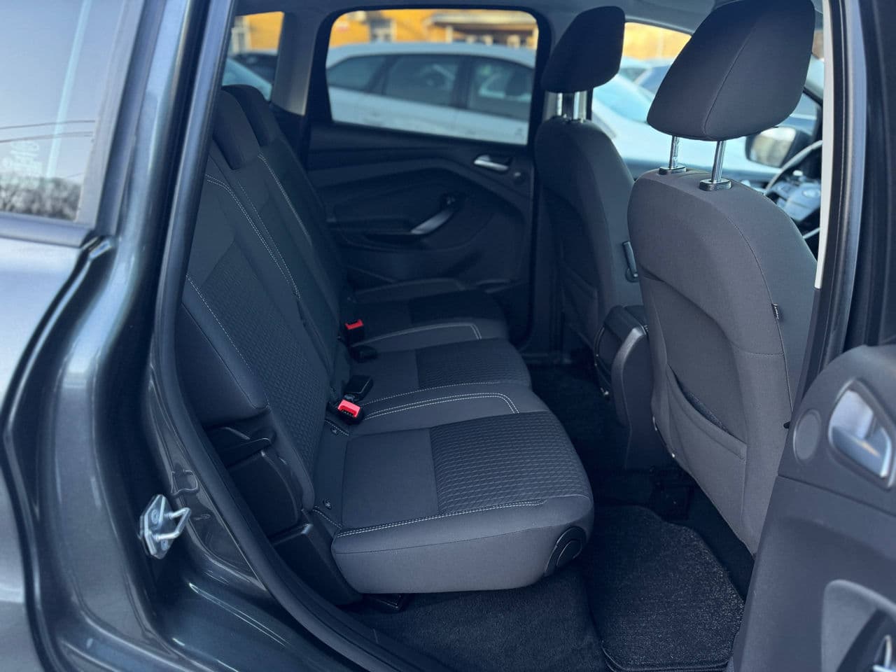 Ford C-MAX 2017 — Миниатюра 15