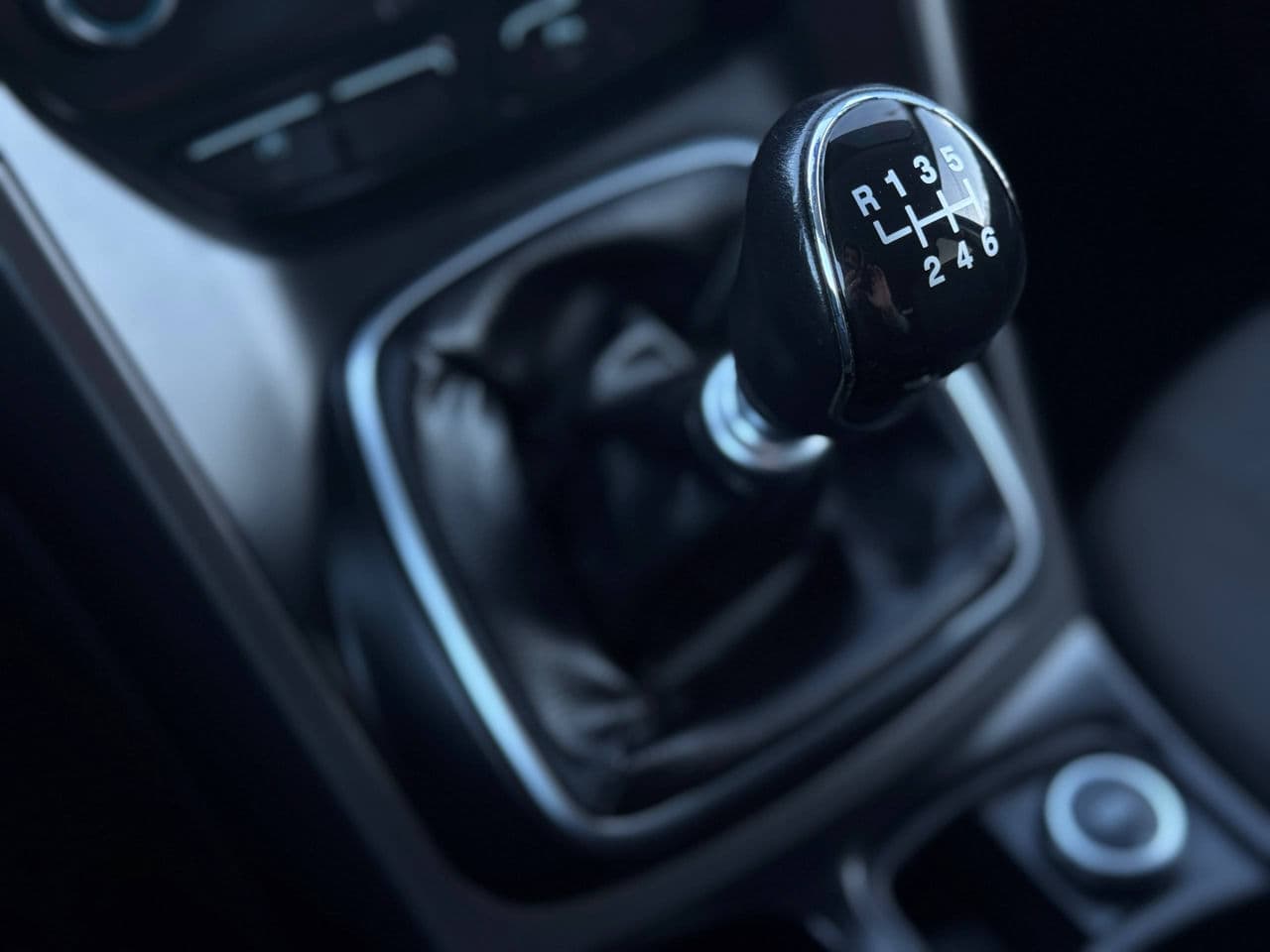 Ford C-MAX 2017 — Миниатюра 13