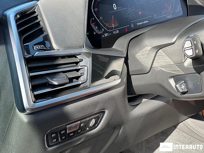 BMW X7 4.0i 2019 — Миниатюра 16
