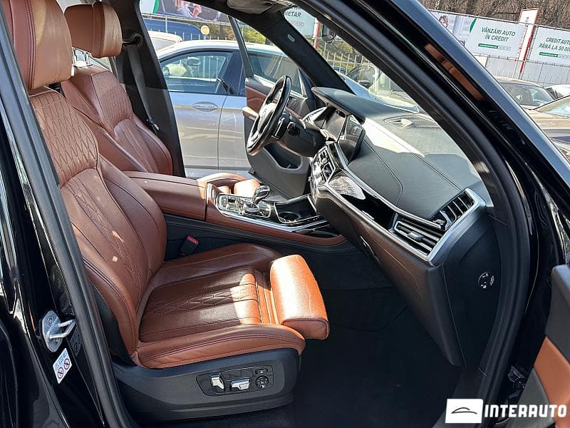 BMW X7 4.0i 2019 — Миниатюра 5