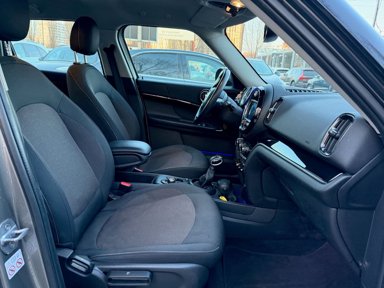 Mini Countryman Cooper S ALL4 2019 — Миниатюра 16