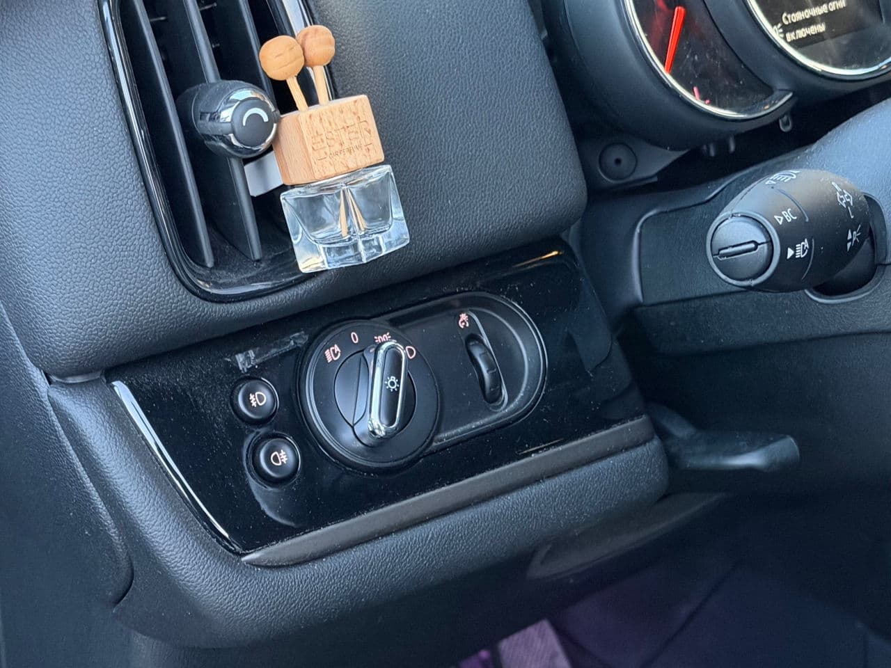 Mini Countryman Cooper S ALL4 2019 — Миниатюра 11