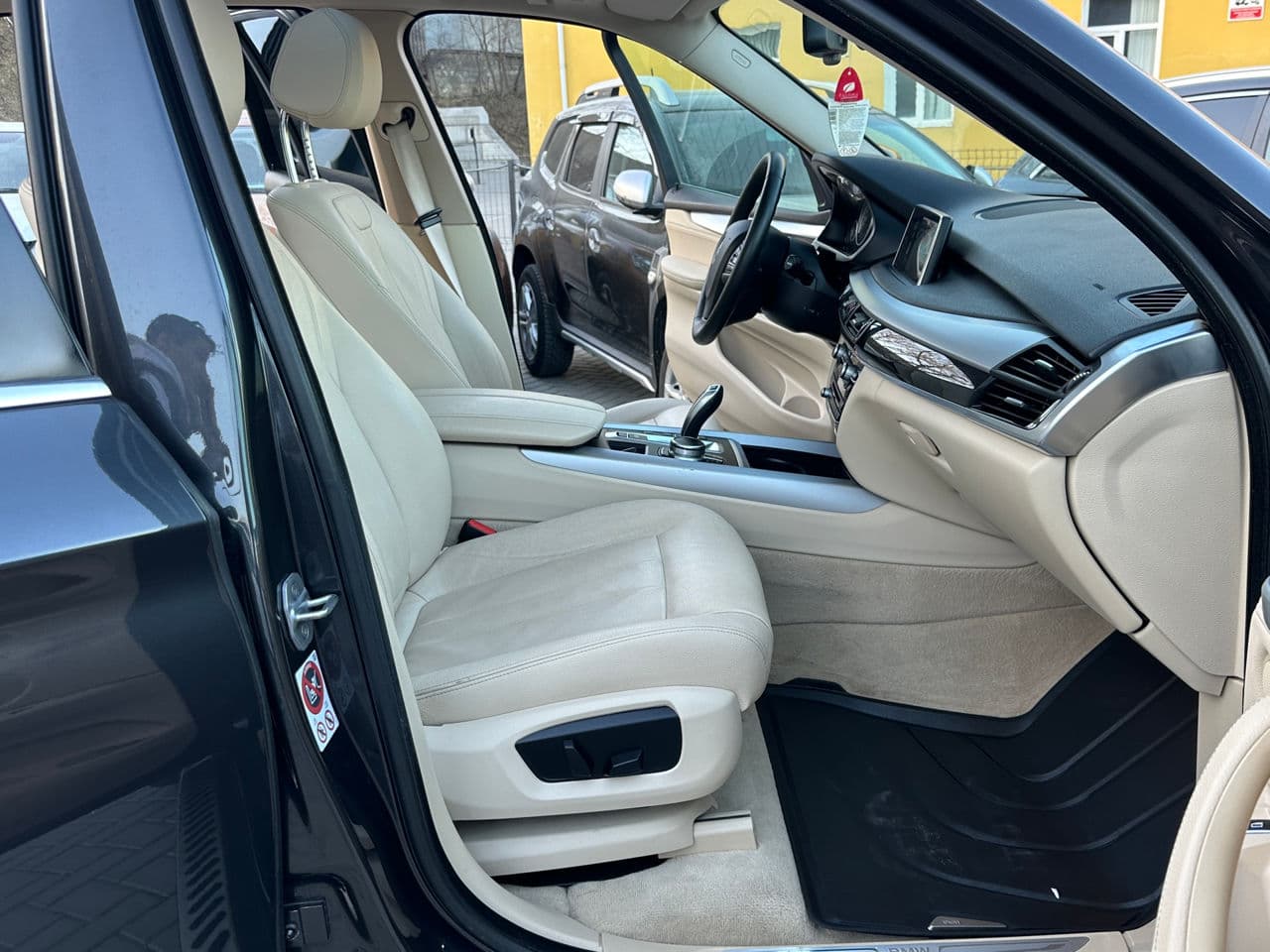 2017 BMW X5 2.5D — Miniatură 18