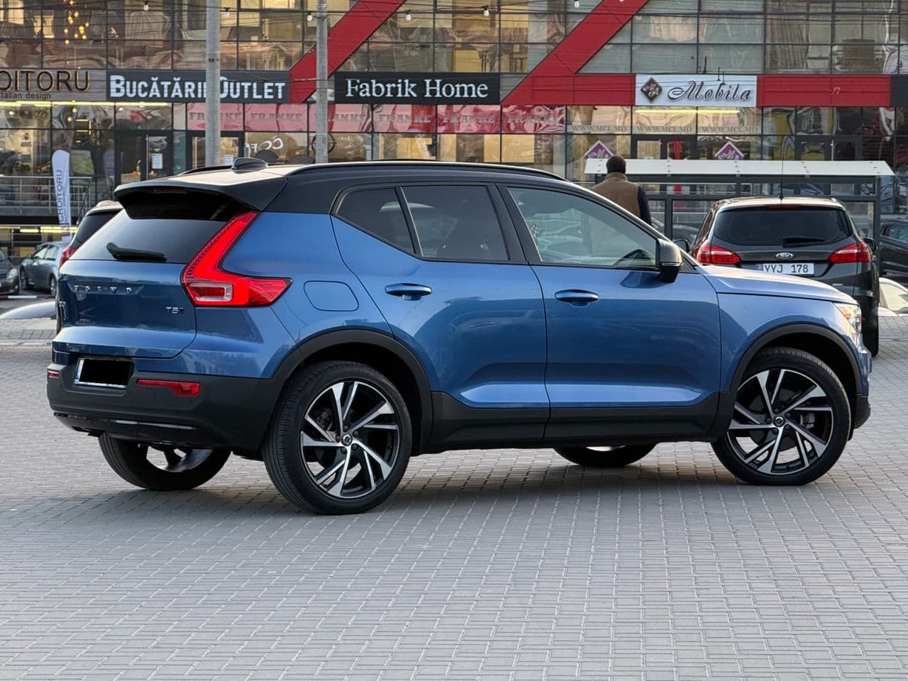 Volvo XC 40 2020 — Миниатюра 3