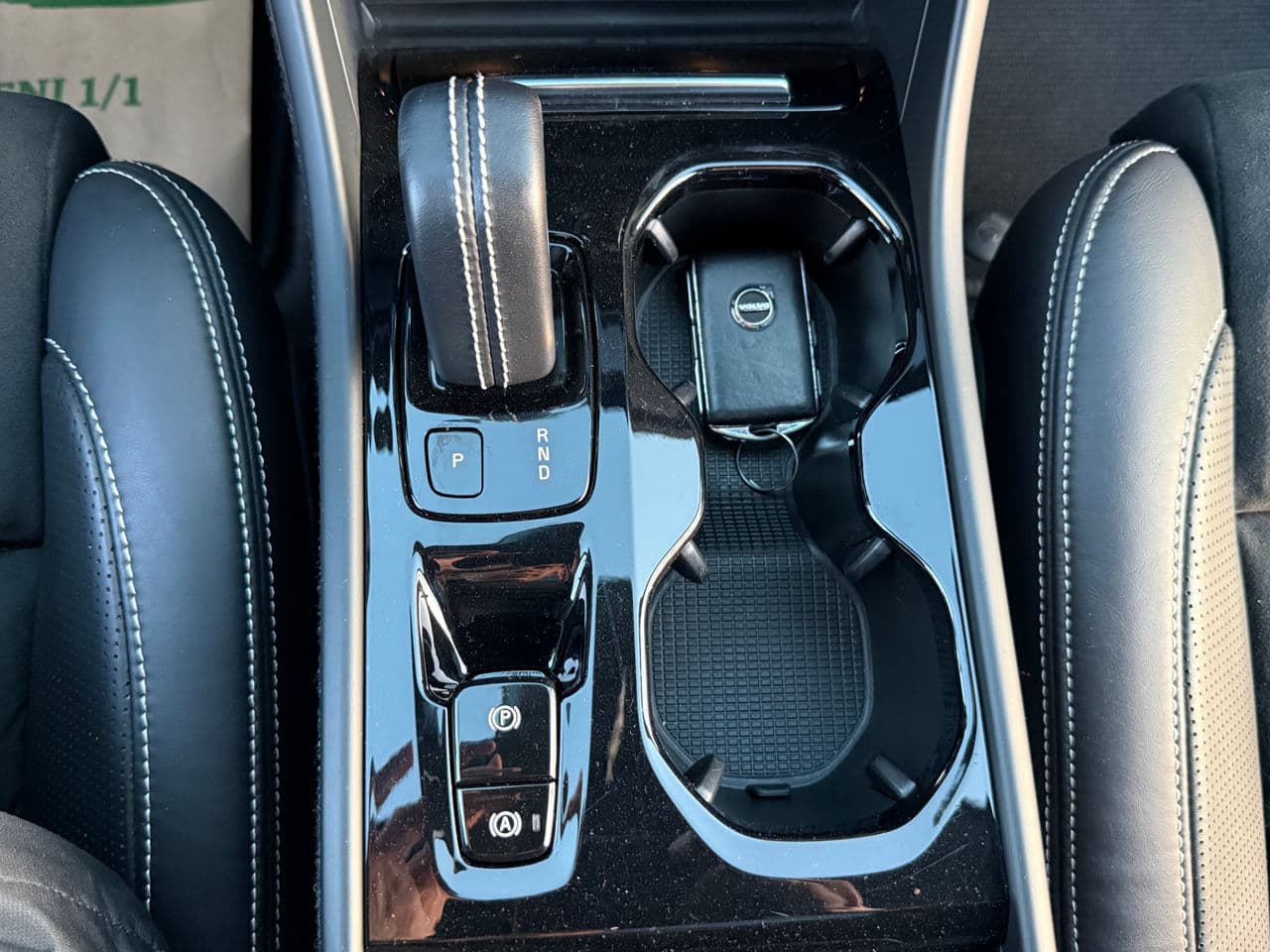Volvo XC 40 2020 — Миниатюра 13