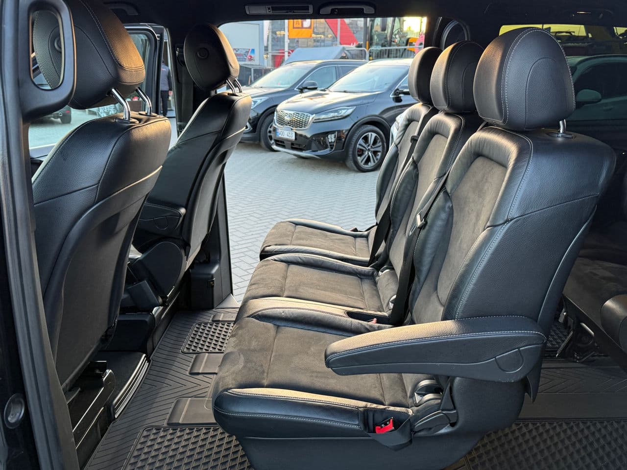 Mercedes V 250 2018 — Миниатюра 12