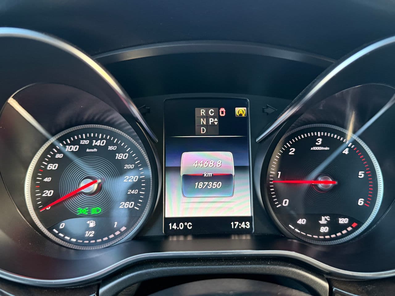 Mercedes V 250 2018 — Миниатюра 8