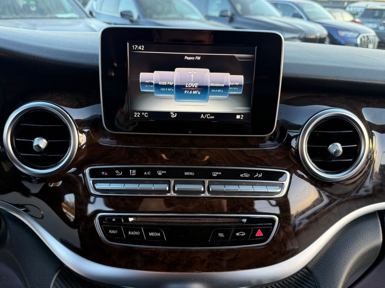 Mercedes V 250 2018 — Миниатюра 9