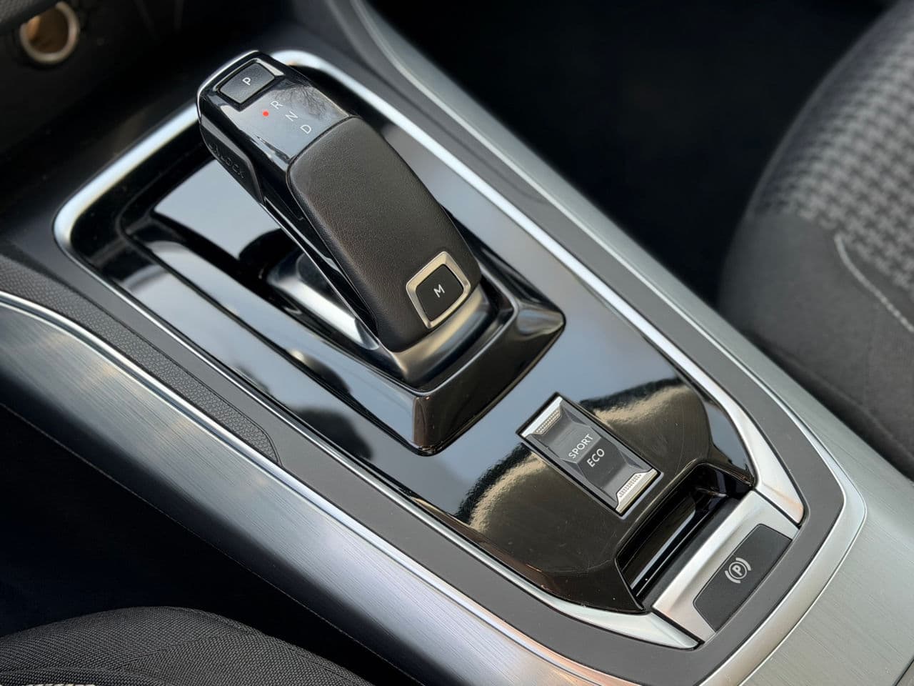 Peugeot 308 2020 — Миниатюра 14