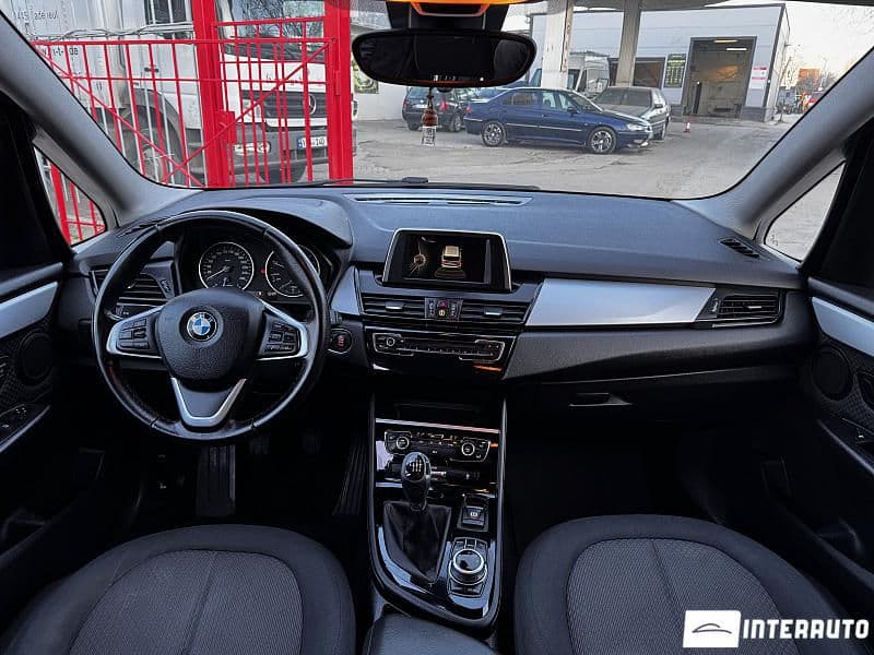 BMW 216d 2016 — Миниатюра 8