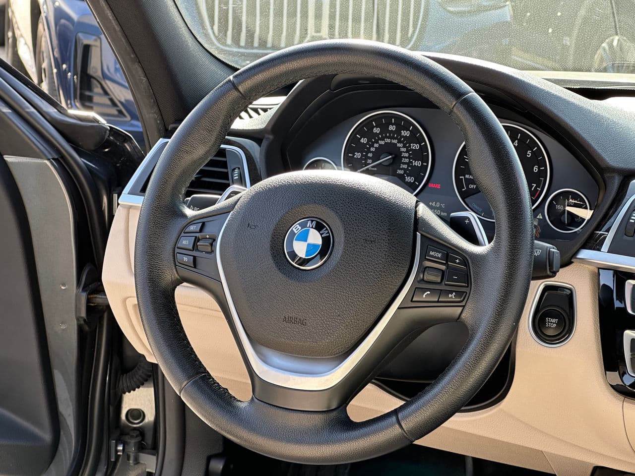 BMW 330E 2017 — Миниатюра 7