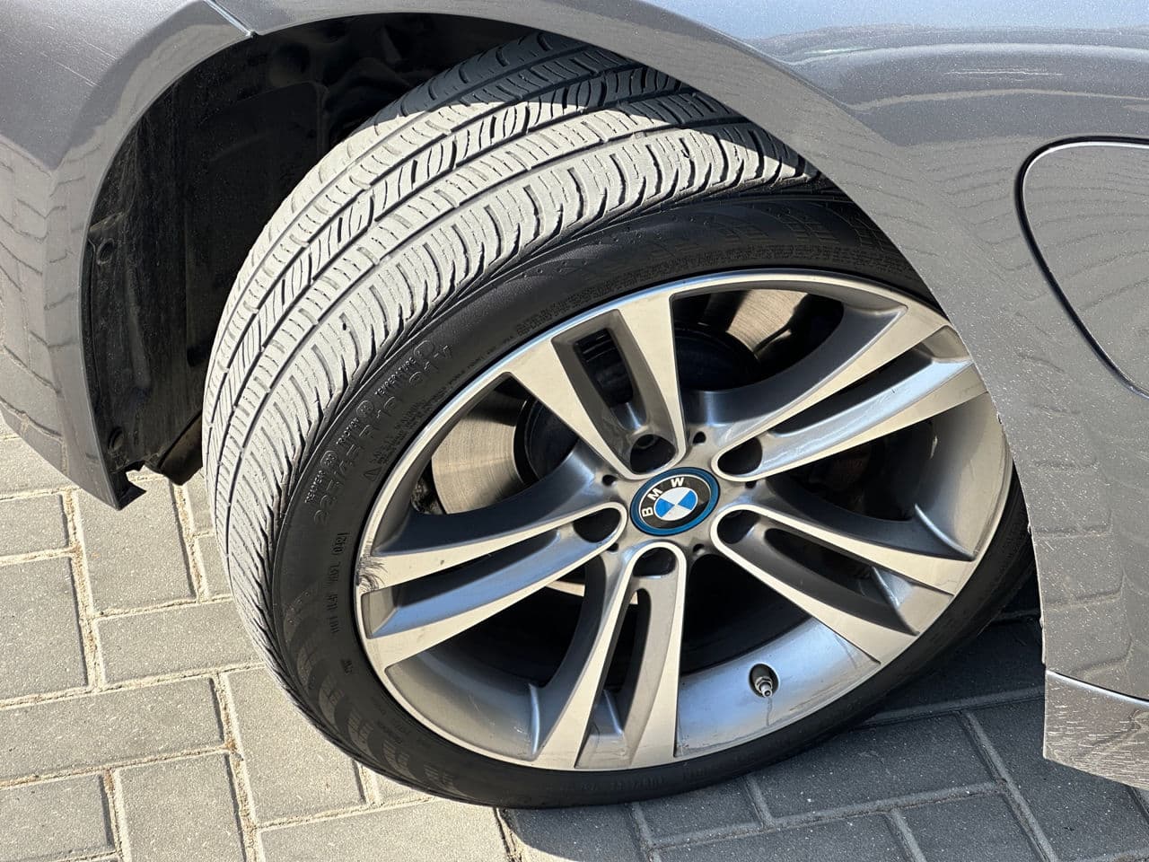 BMW 330E 2017 — Миниатюра 16