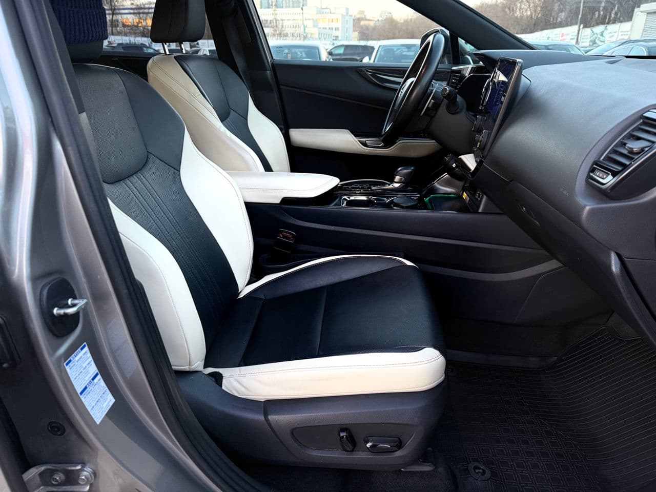 Lexus NX 350H 2022 — Миниатюра 22