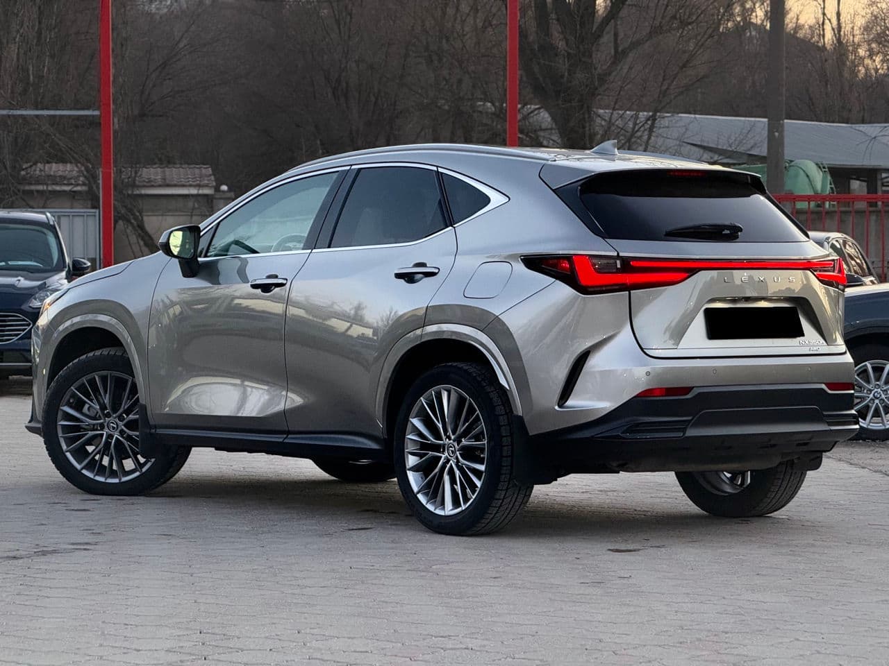 Lexus NX 350H 2022 — Миниатюра 3