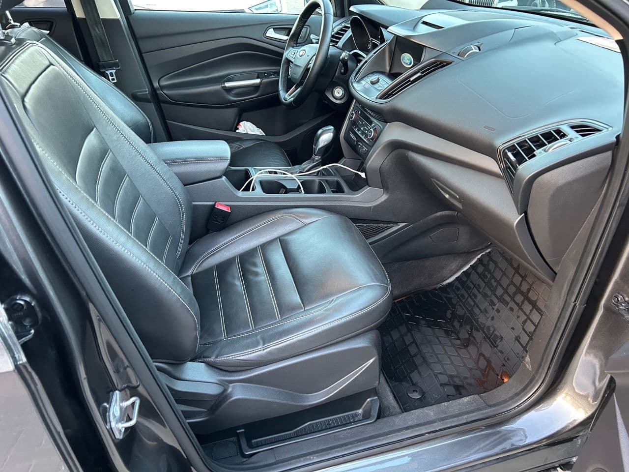 Ford Escape 2018 — Миниатюра 16