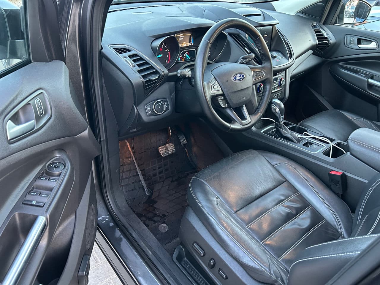 Ford Escape 2018 — Миниатюра 5