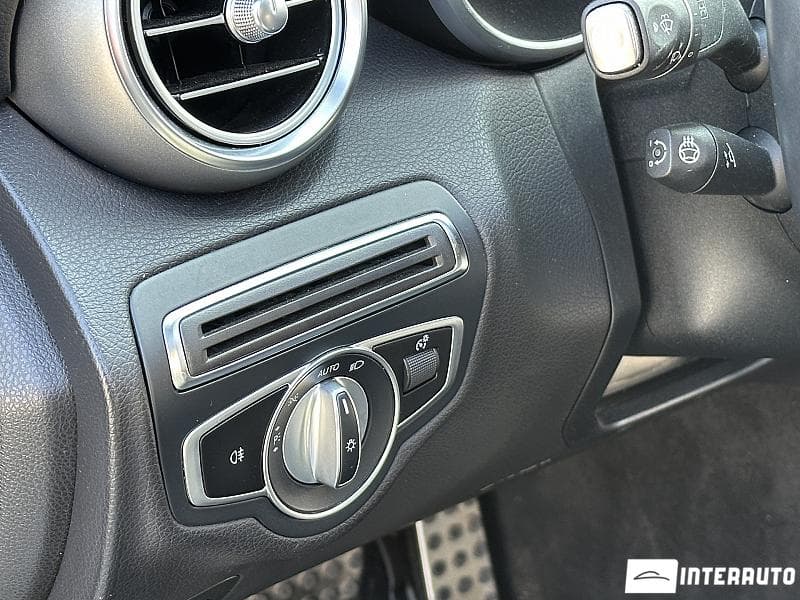 Mercedes C 300 2019 — Миниатюра 20