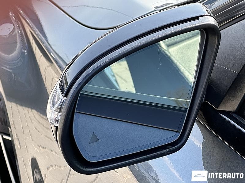 Mercedes C 300 2019 — Миниатюра 18
