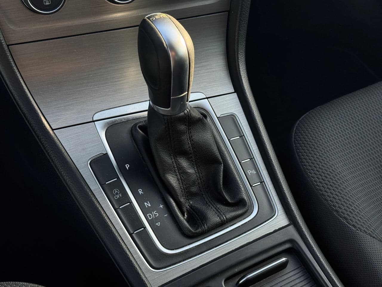 Volkswagen Golf 2015 — Миниатюра 11