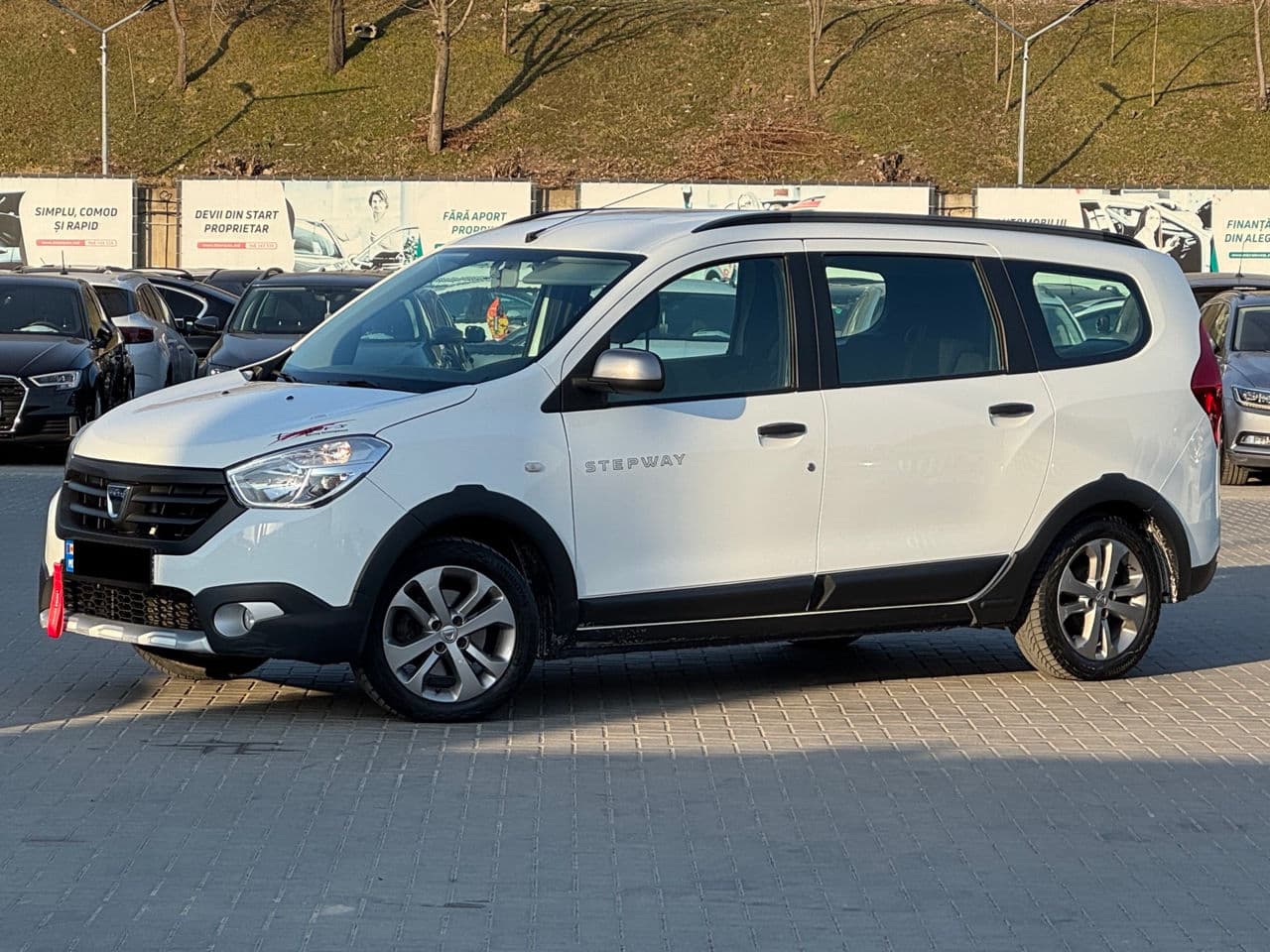 Dacia Lodgy Stepway 2016 — Миниатюра 2
