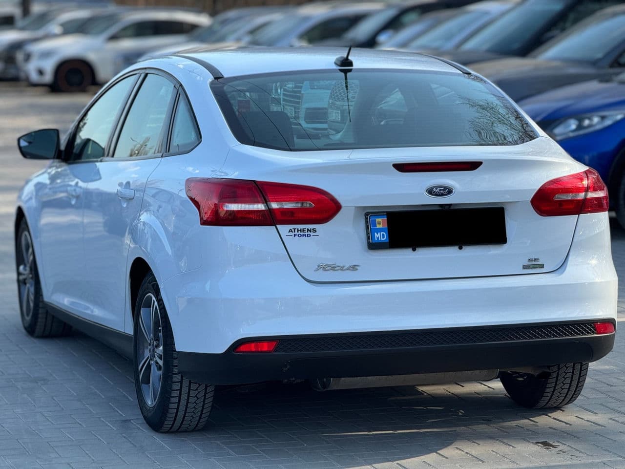 2017 Ford Focus — Miniatură 4