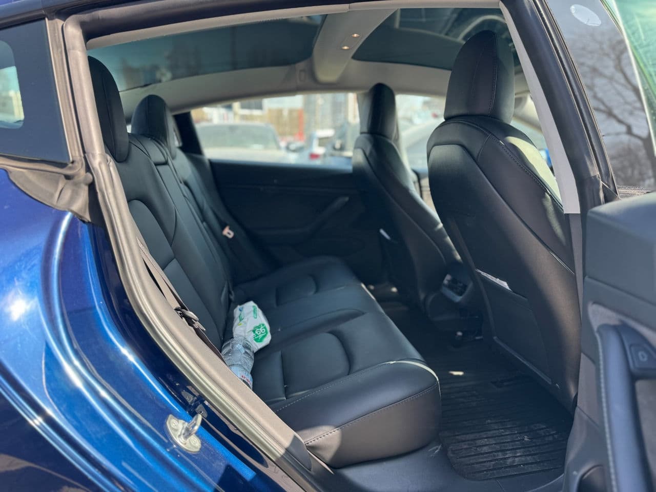 Tesla Model 3 2021 — Миниатюра 15