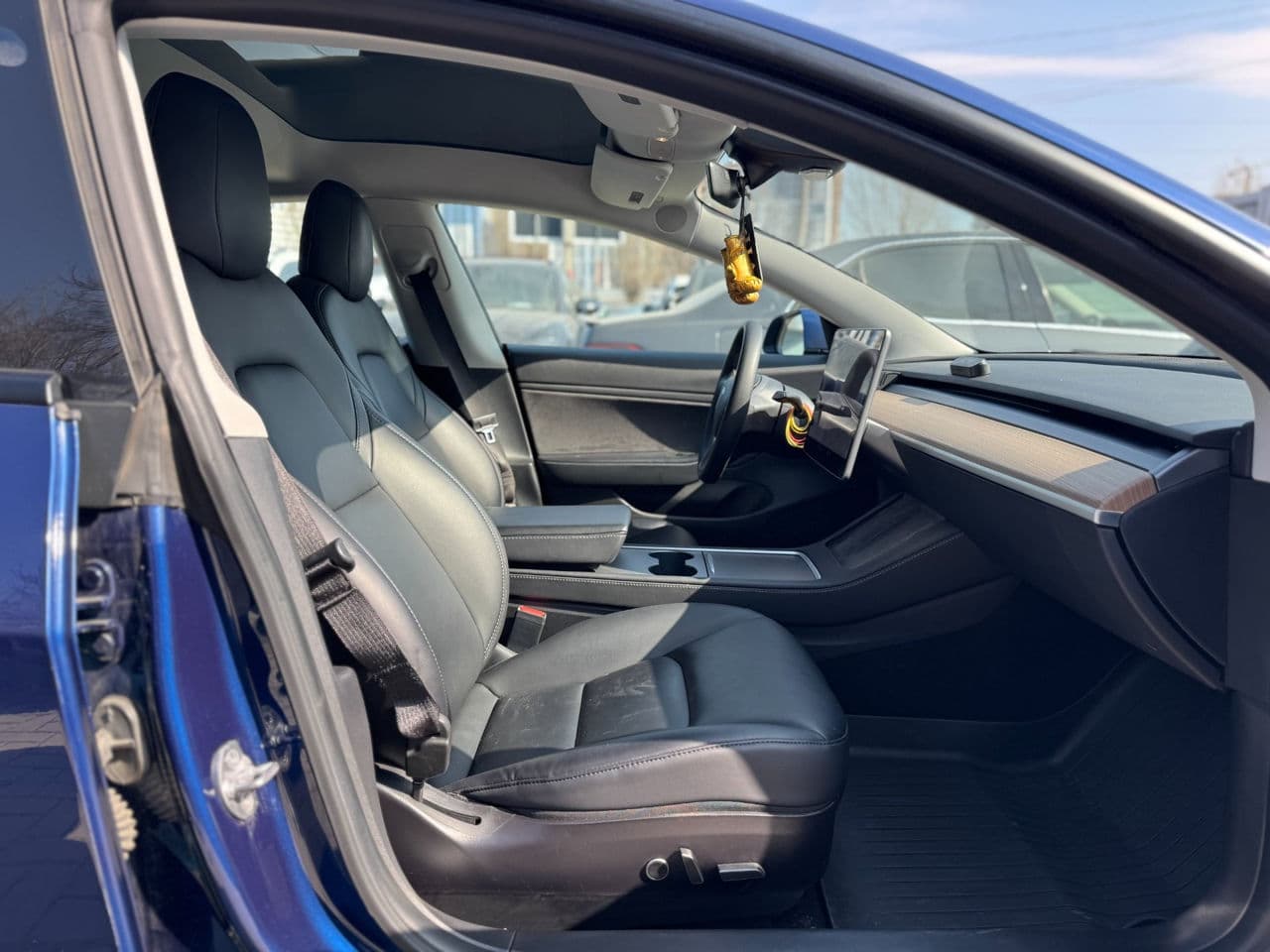Tesla Model 3 2021 — Миниатюра 14