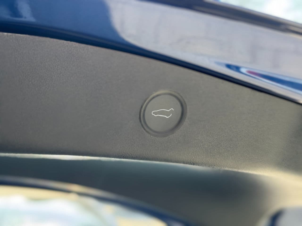 Tesla Model 3 2021 — Миниатюра 18
