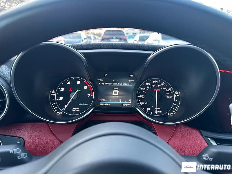 Alfa Romeo Giulia 2017 — Миниатюра 10