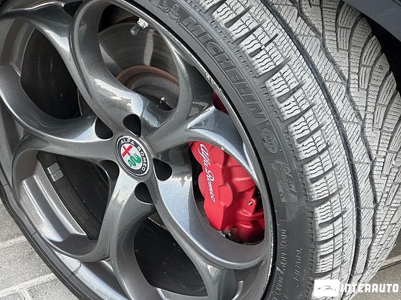 Alfa Romeo Giulia 2017 — Миниатюра 19