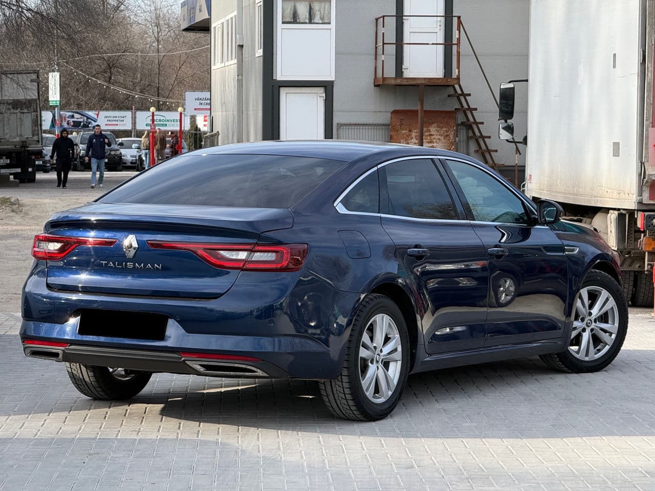 Renault Talisman 2017 — Миниатюра 2
