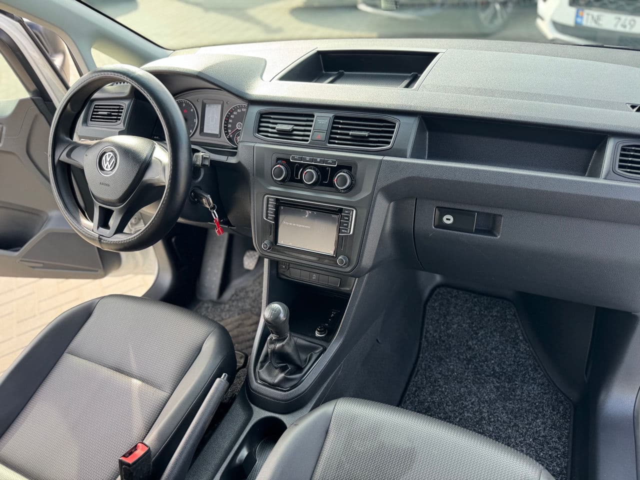 Volkswagen Caddy Maxi 2018 — Миниатюра 6
