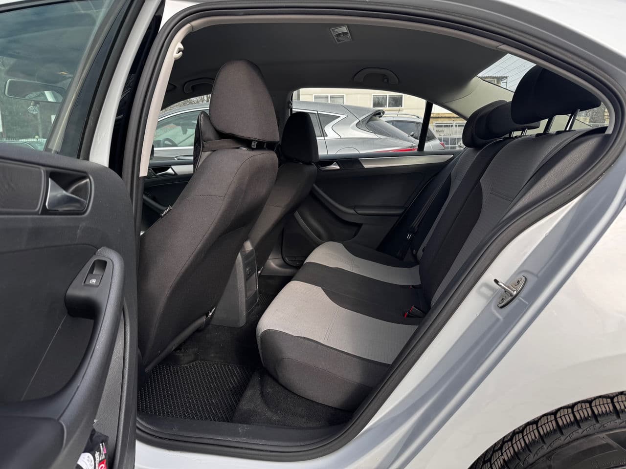 Volkswagen Jetta 2016 — Миниатюра 15