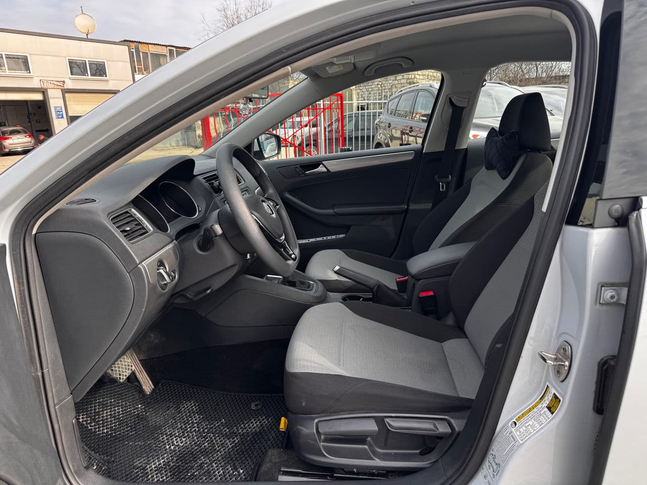 Volkswagen Jetta 2016 — Миниатюра 6
