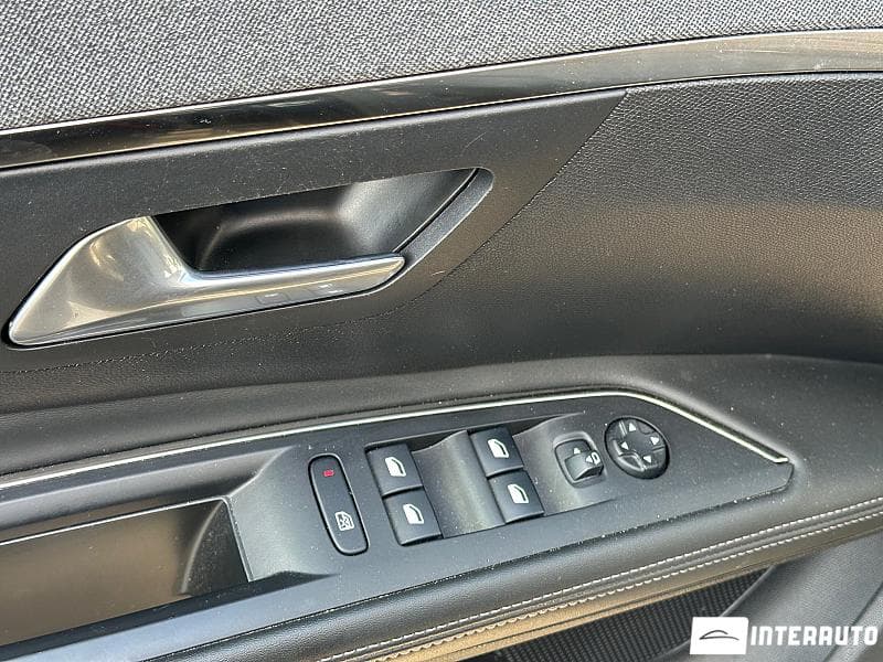 Peugeot 5008 2020 — Миниатюра 13