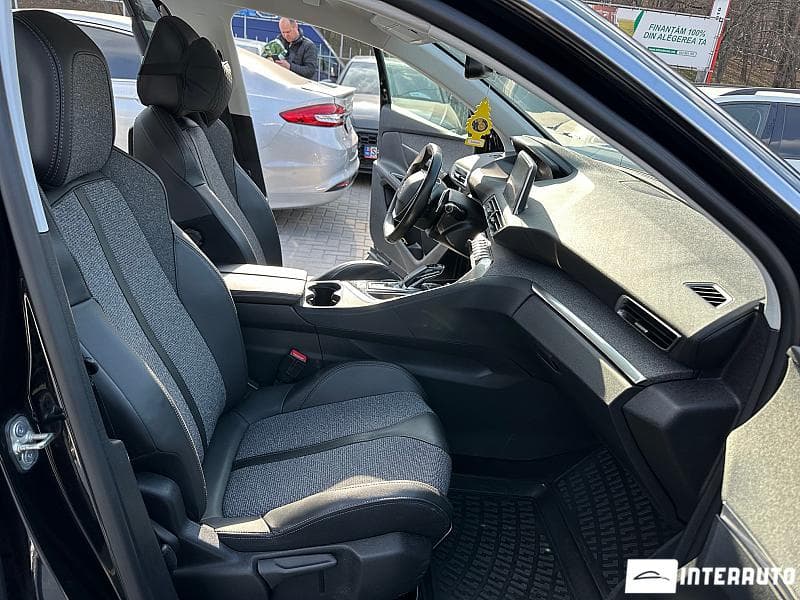 Peugeot 5008 2020 — Миниатюра 5