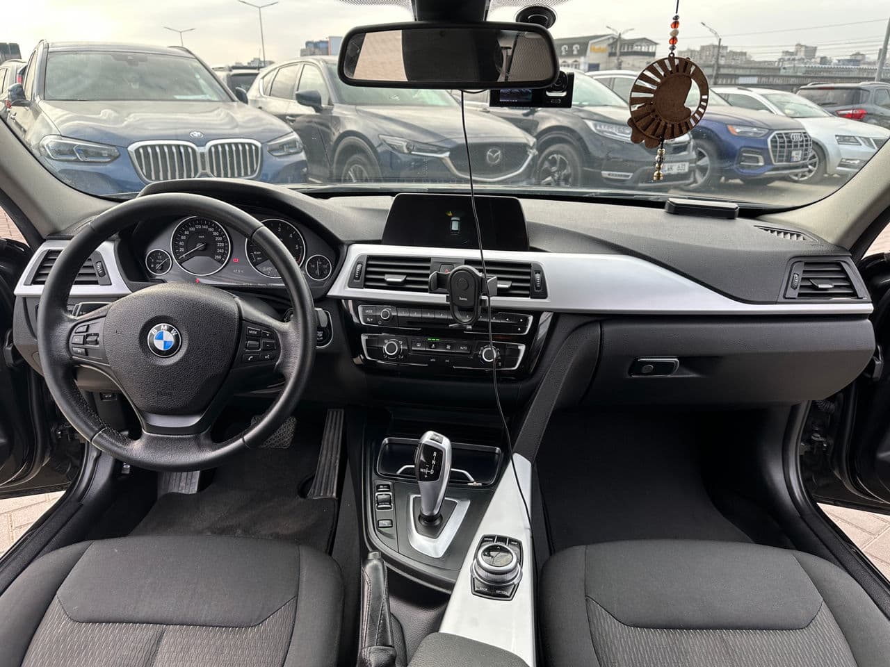 BMW 318 2017 — Миниатюра 6