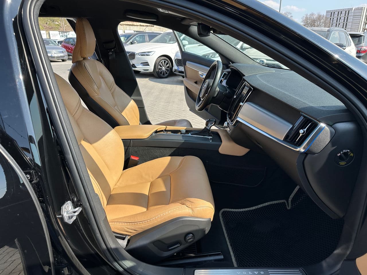 Volvo V 90 Cross Country 2019 — Миниатюра 12