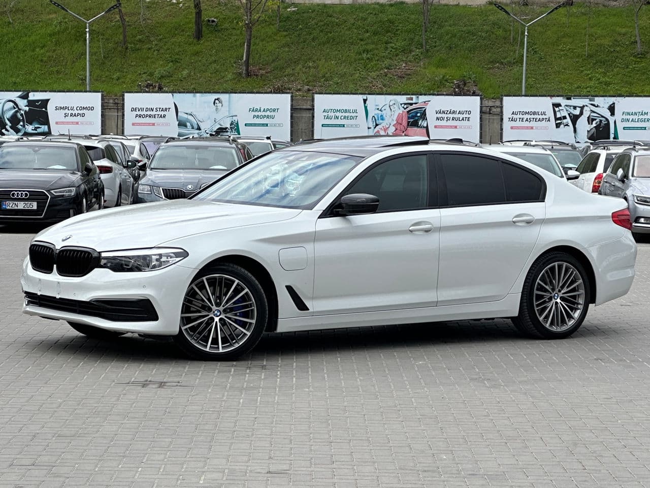 BMW 530e 2019 — Миниатюра 2