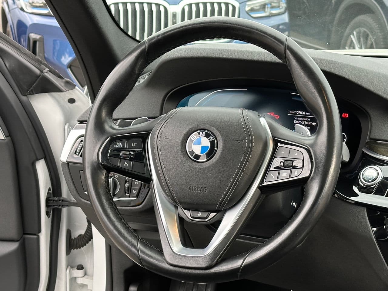 BMW 530e 2019 — Миниатюра 7